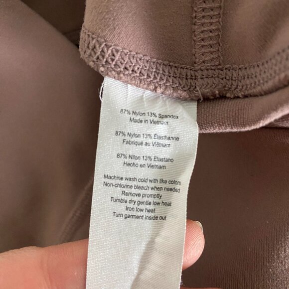 ALO Yoga Taupe Leggings - Picture 4 of 8